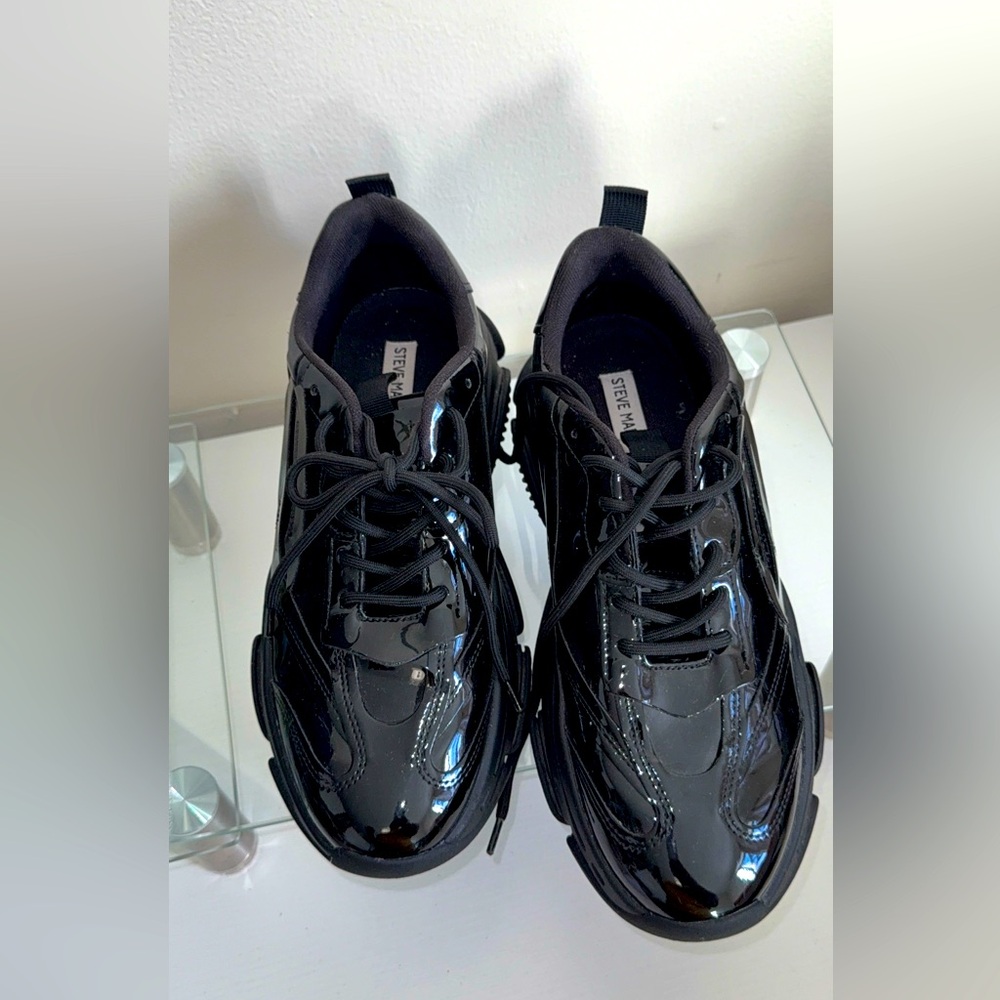 Steve Madden women’s possession black sneakers. Size 12M.